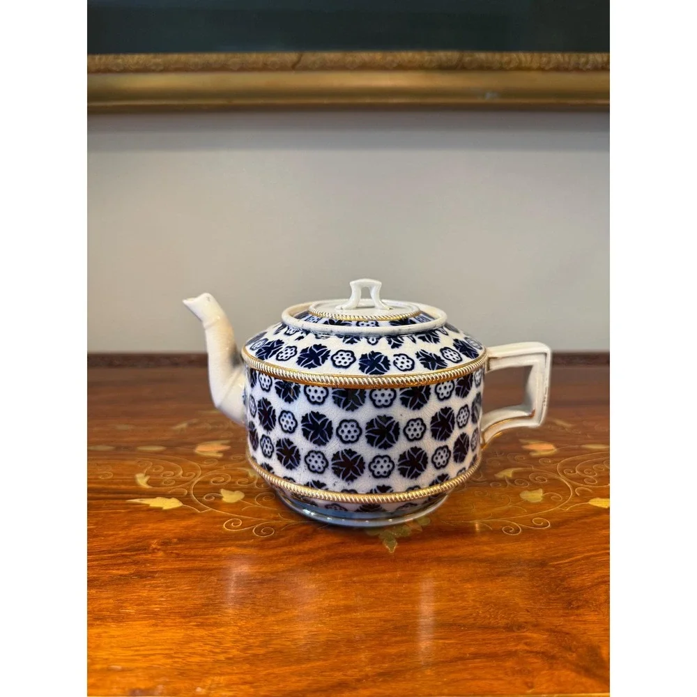 The Unbranded Brand antique english